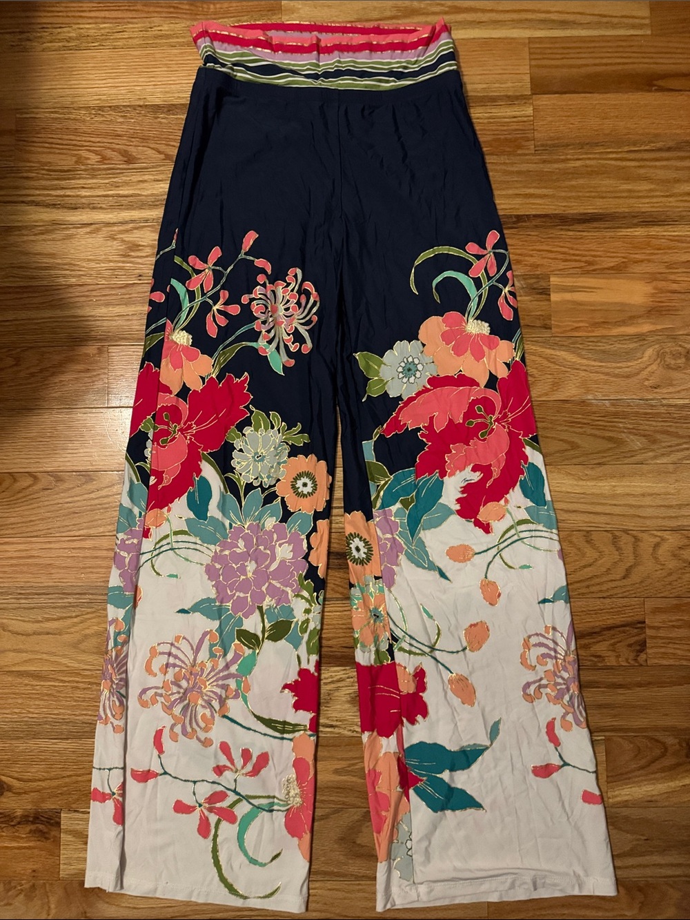 Trina Turk Royal Botanical Pants Swim Cover size Medium.